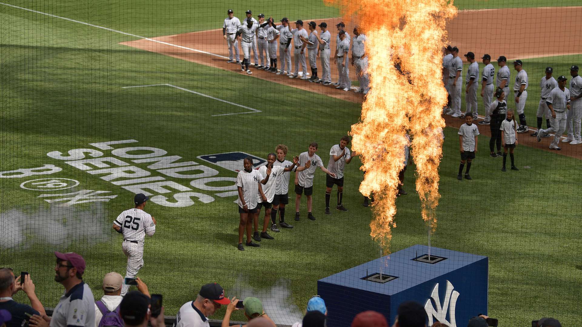 尤其是年轻 尤其是年轻